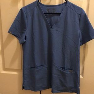 Figs scrub top